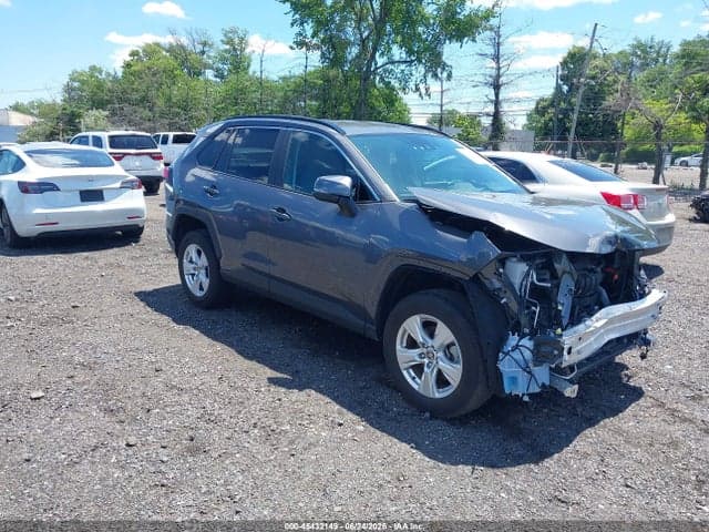 2021 TOYOTA RAV4 XLE - 1