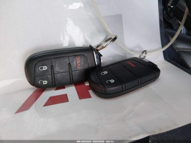 2019 JEEP COMPASS LATITUDE FWD 11