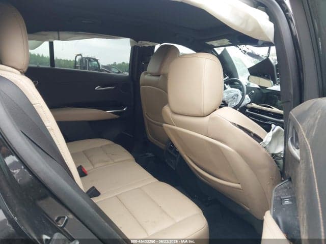 2024 CADILLAC XT4 FWD 8