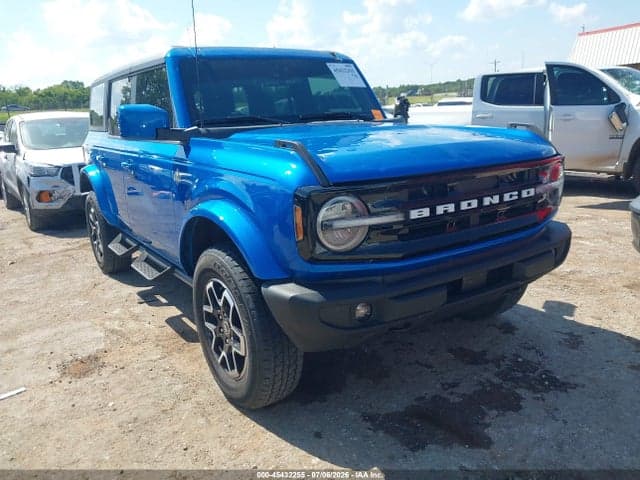 2024 FORD BRONCO OUTER BANKS 1