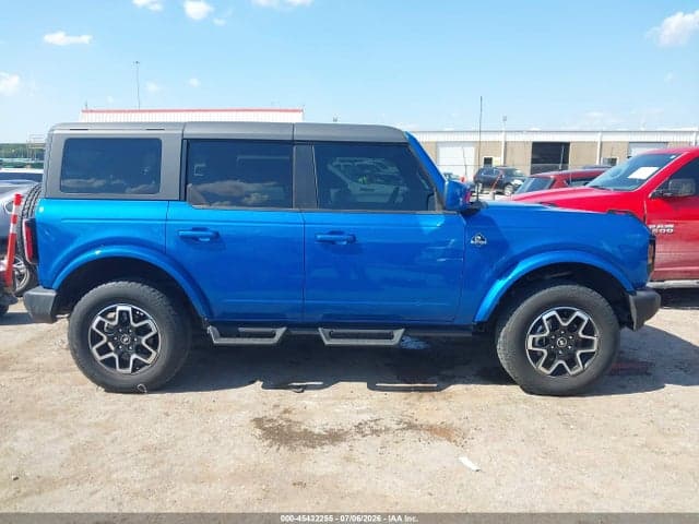 2024 FORD BRONCO OUTER BANKS 13