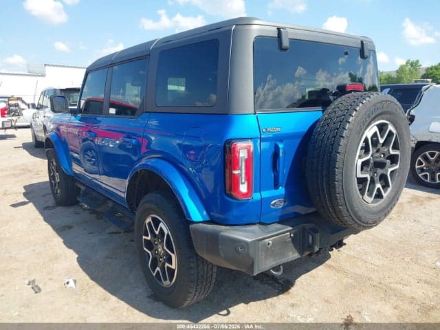 2024 FORD BRONCO OUTER BANKS 3
