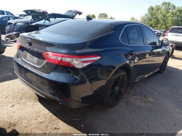 2019 TOYOTA CAMRY LE 4