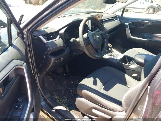 2024 TOYOTA RAV4 LE 5