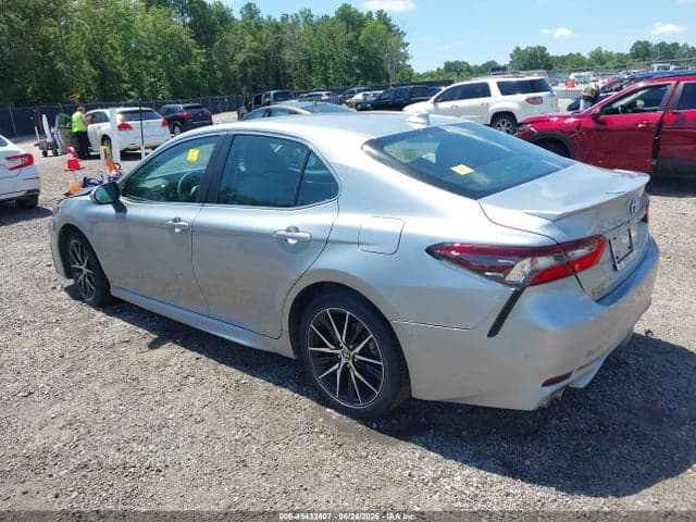 2023 TOYOTA CAMRY SE HYBRID 3