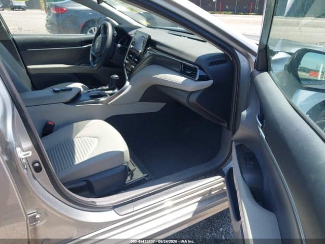 2023 TOYOTA CAMRY SE HYBRID 5