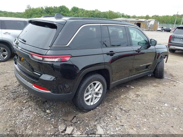 2025 JEEP GRAND CHEROKEE LAREDO X 4X4 4