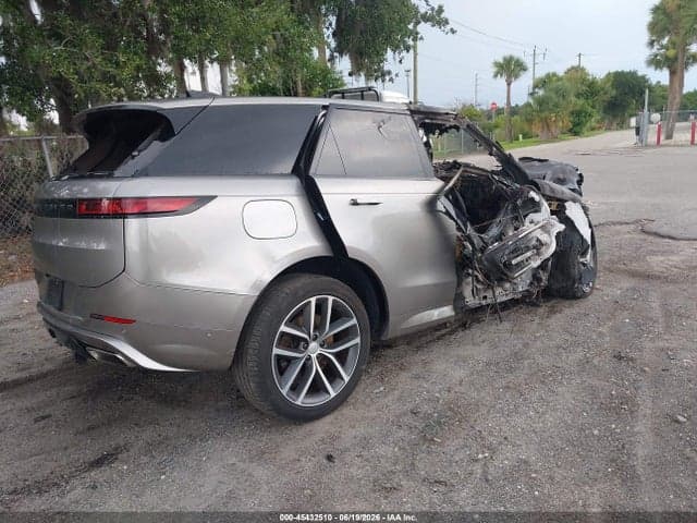 2025 LAND ROVER RANGE ROVER 4