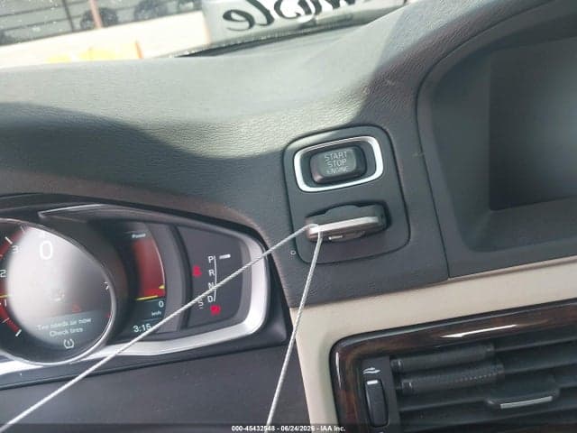 2015 VOLVO S80 T5 11