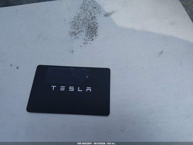 2026 TESLA MODEL Y 11