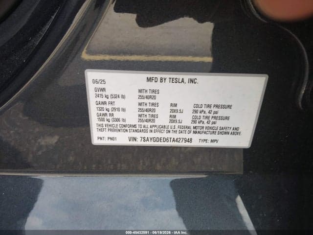 2026 TESLA MODEL Y 10