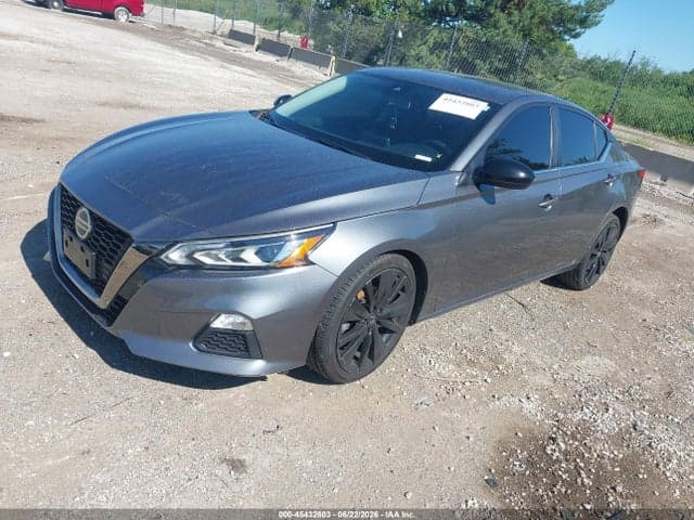 2022 NISSAN ALTIMA SR FWD 2
