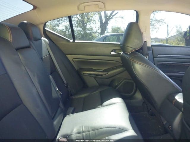 2022 NISSAN ALTIMA SR FWD 8