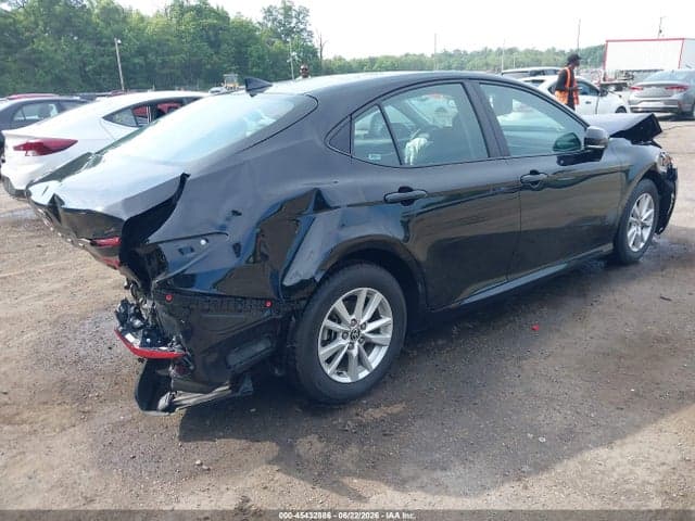 2025 TOYOTA CAMRY LE 4