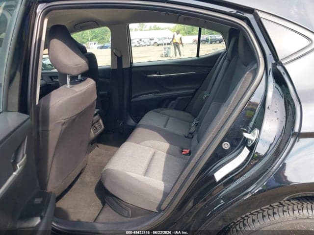 2025 TOYOTA CAMRY LE 8