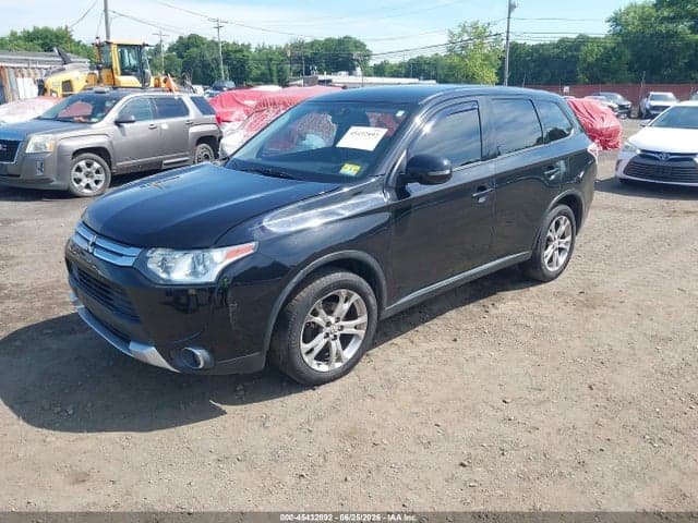 2015 MITSUBISHI OUTLANDER SE 2
