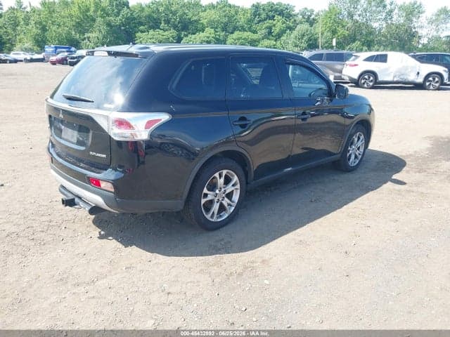 2015 MITSUBISHI OUTLANDER SE 4