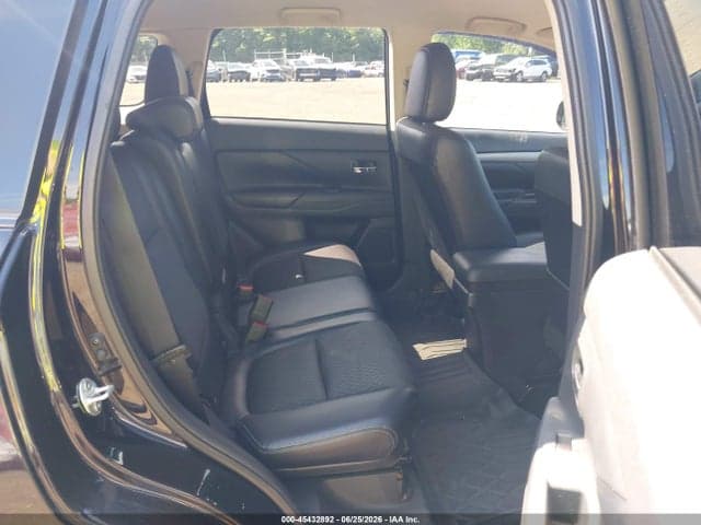 2015 MITSUBISHI OUTLANDER SE 8