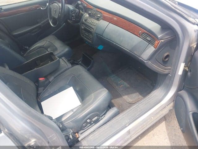 2005 CADILLAC DEVILLE 5