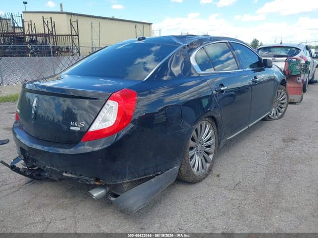2013 LINCOLN MKS 4