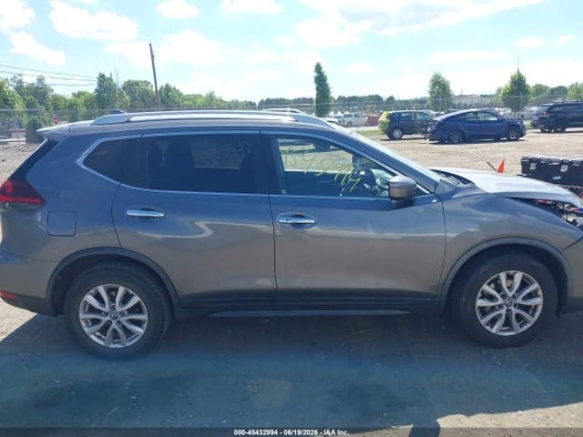 2018 NISSAN ROGUE SV 13