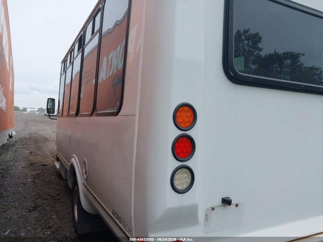 2019 FORD E-350 CUTAWAY 3
