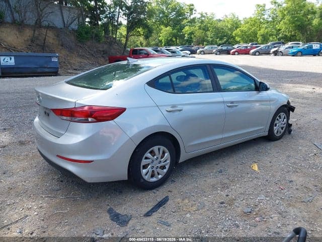 2017 HYUNDAI ELANTRA SE 4