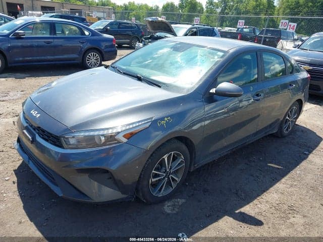2022 KIA FORTE LXS 2