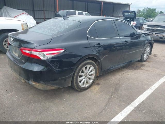2020 TOYOTA CAMRY LE 4