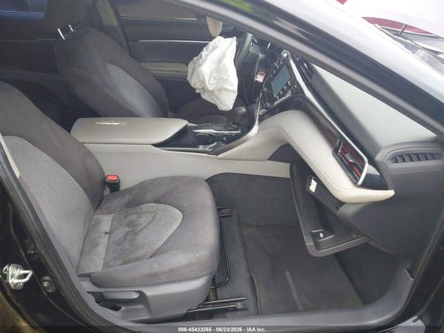 2020 TOYOTA CAMRY LE 5