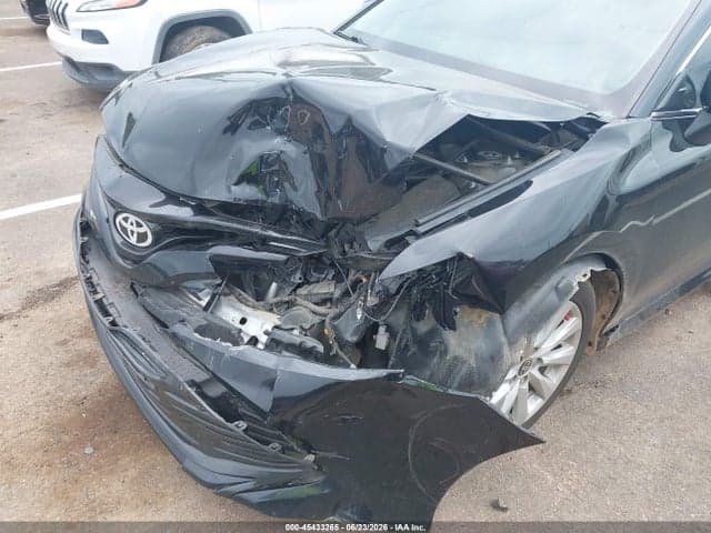 2020 TOYOTA CAMRY LE 6