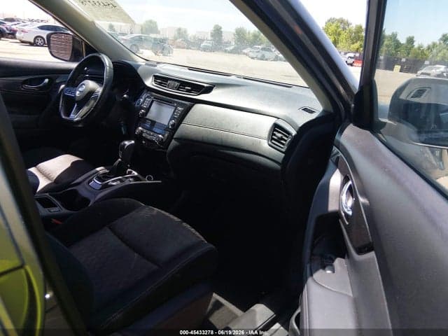 2017 NISSAN ROGUE SV 5