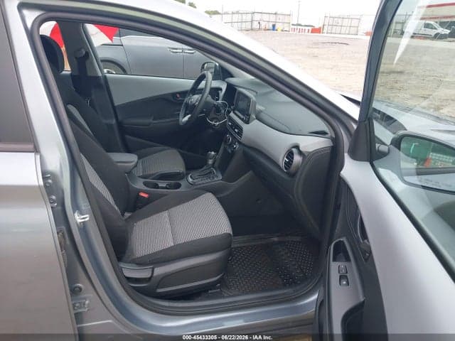 2021 HYUNDAI KONA SE 5