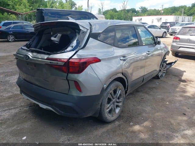 2021 KIA SELTOS LX 4