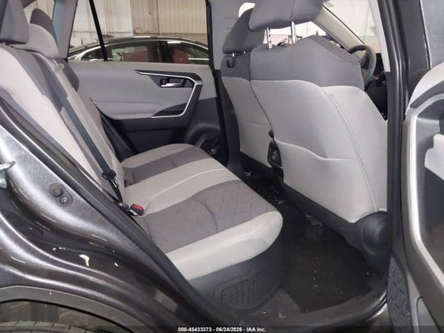 2025 TOYOTA RAV4 HYBRID XLE 8