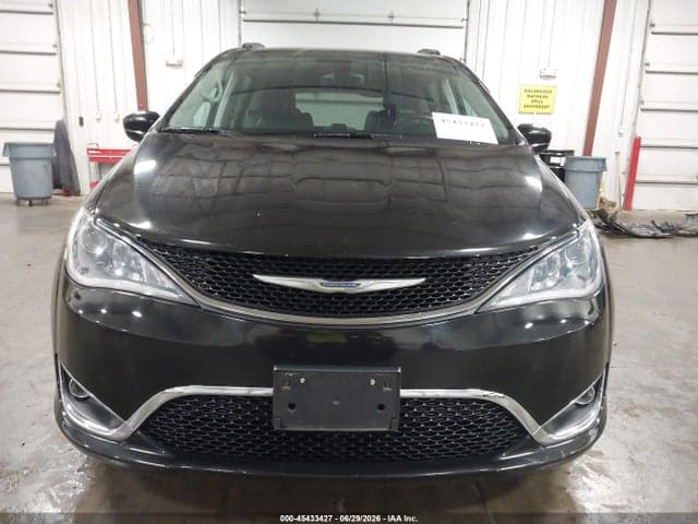2017 CHRYSLER PACIFICA TOURING-L 12