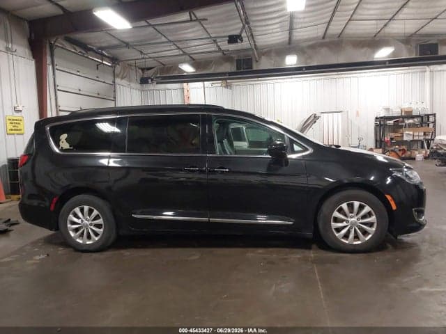 2017 CHRYSLER PACIFICA TOURING-L 13