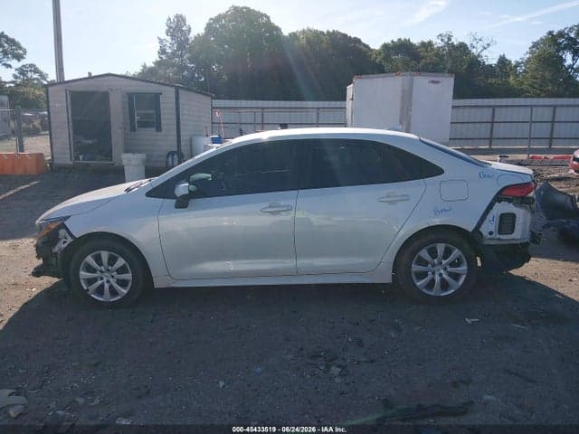 2020 TOYOTA COROLLA LE 14