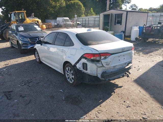 2020 TOYOTA COROLLA LE 3