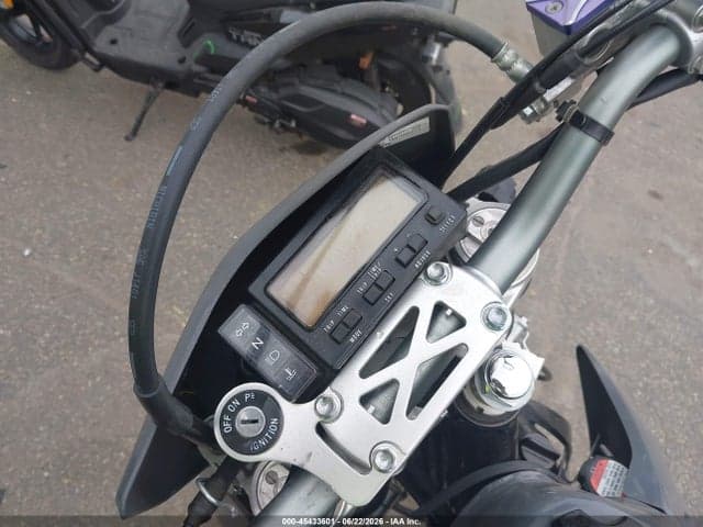 2020 SUZUKI DR-Z400 SM 7