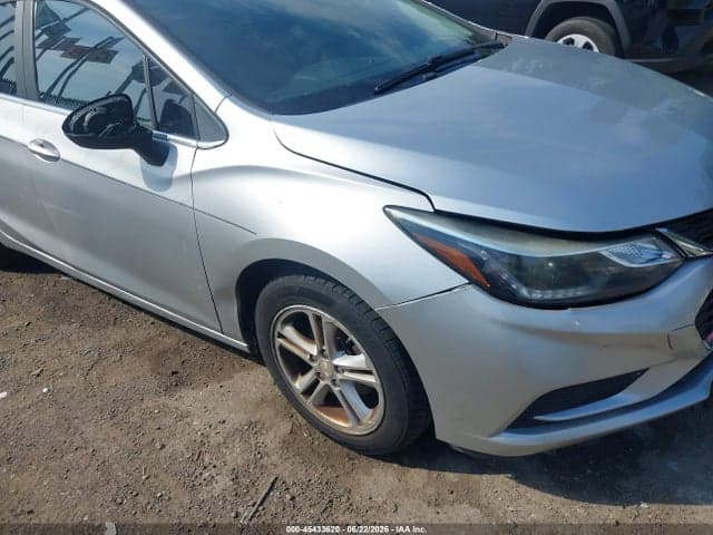 2018 CHEVROLET CRUZE LT AUTO 18