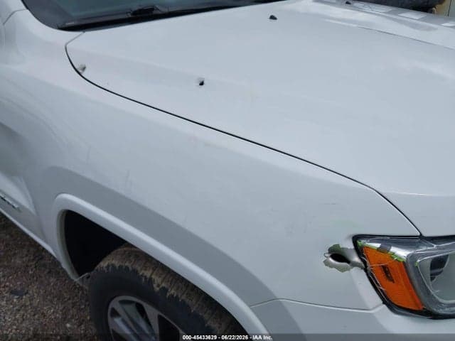 2018 JEEP GRAND CHEROKEE OVERLAND 4X4 17