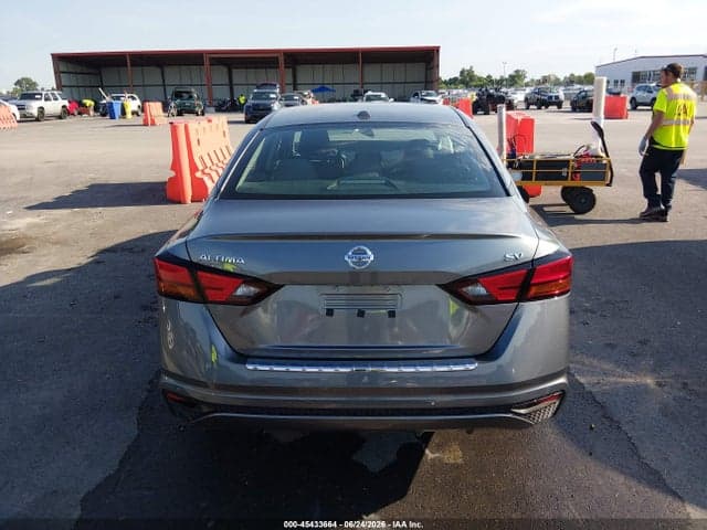 2022 NISSAN ALTIMA SV FWD 16