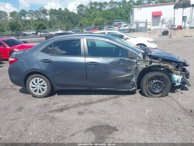 2018 TOYOTA COROLLA LE 14