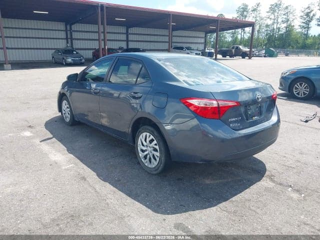 2018 TOYOTA COROLLA LE 3
