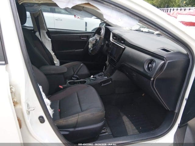 2019 TOYOTA COROLLA LE 5