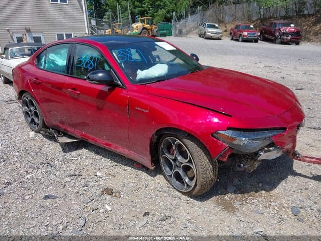 2022 ALFA ROMEO GIULIA VELOCE AWD