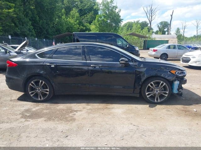 2019 FORD FUSION TITANIUM 14
