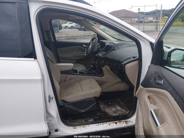 2017 FORD ESCAPE SE 5