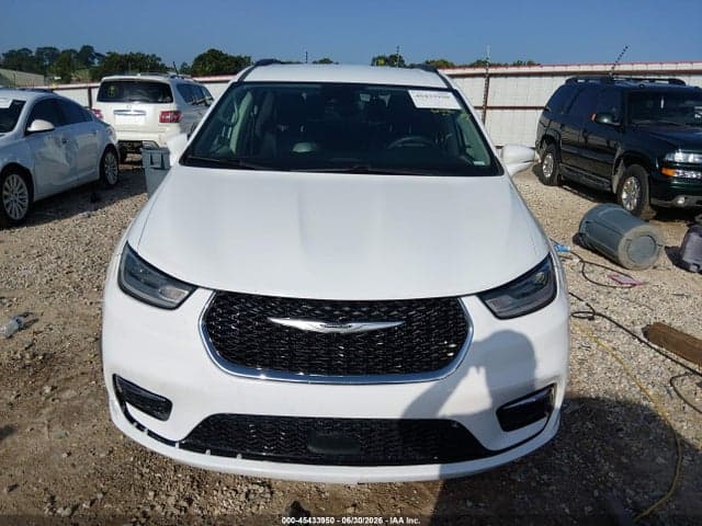 2022 CHRYSLER PACIFICA TOURING L 13